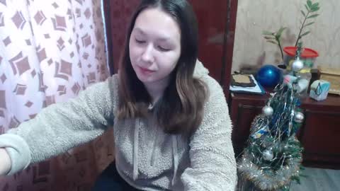 Snapshot of charming_ass chatting on 01-17-25, 06:04 Maria and Maik online show from 01-17-25, 06:04