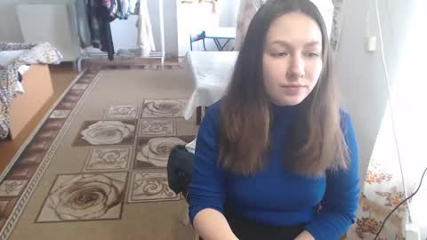 Snapshot of charming_ass chatting on 03-07-25, 09:18 Maria and Maik online show from 03-07-25, 09:18