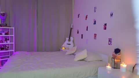 Kaylee online show from 10-10-25, 03:55