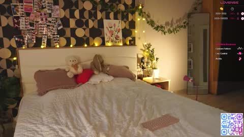 my fansly Charming daisy              My Wishlist  for new toys     online show from 02-03-26, 02:11