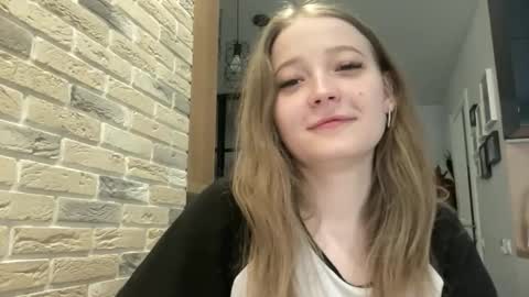 Sarah online show from 05-06-26, 02:55