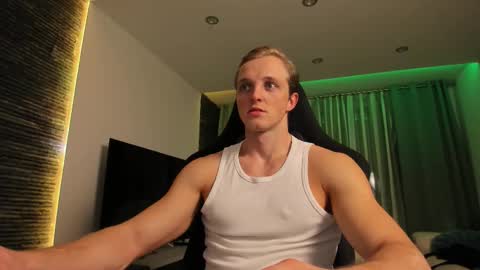 Chase Reed online show from 11-01-25, 10:56