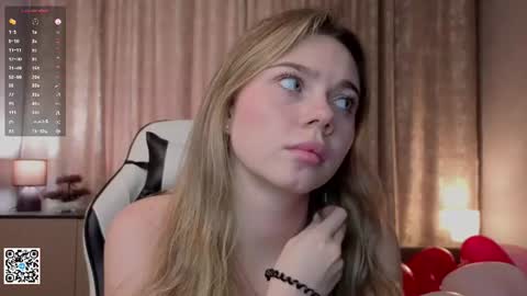 Emilia online show from 06-14-26, 04:25
