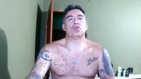 chato012 online show from 01-01-25, 05:54