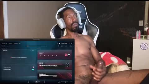 Snapshot of chatteebo chatting on 12-14-24, 01:17 chatteebo online show from 12-14-24, 01:17