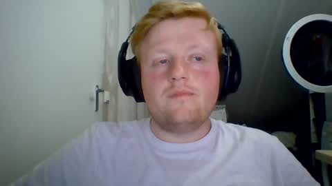 Snapshot of chattygingerboy chatting on 06-20-26, 10:56 Gingerboy online show from 06-20-26, 10:56