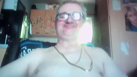 lee online show from 05-25-26, 02:45