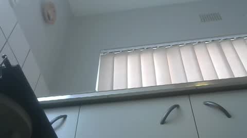 Snapshot of chaturbatordeluxe chatting on 11-21-25, 04:05 chaturbatordeluxe online show from 11-21-25, 04:05