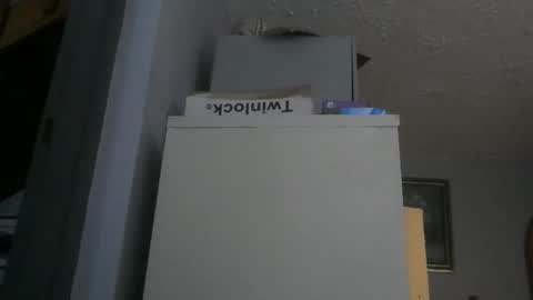 Snapshot of chaturbatordeluxe chatting on 11-27-25, 03:41 chaturbatordeluxe online show from 11-27-25, 03:41