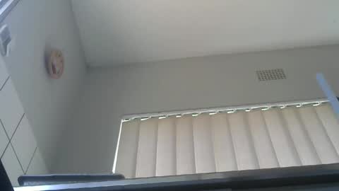 Snapshot of chaturbatordeluxe chatting on 12-20-25, 12:01 chaturbatordeluxe online show from 12-20-25, 12:01