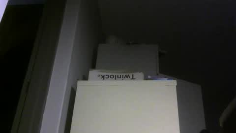 Snapshot of chaturbatordeluxe chatting on 02-04-26, 05:52 chaturbatordeluxe online show from 02-04-26, 05:52