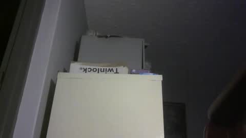 Snapshot of chaturbatordeluxe chatting on 02-28-26, 04:02 chaturbatordeluxe online show from 02-28-26, 04:02