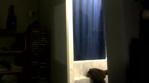 chaturbatordeluxe online show from 05-26-26, 03:35