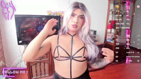 Sophie  online show from 02-06-25, 04:36