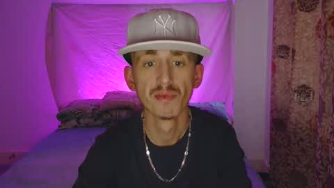 ChavBoy online show from 10-27-25, 07:34