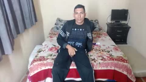 Snapshot of chayanne_odisea chatting on 01-29-25, 11:51 chayanne_odisea online show from 01-29-25, 11:51