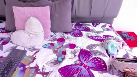 Cherlyn online show from 12-20-25, 04:14