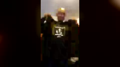 Snapshot of cheeze111 chatting on 06-17-26, 04:37 cheeze111 online show from 06-17-26, 04:37