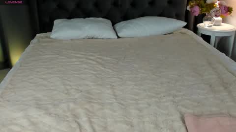 cheezy_cream online show from 01-12-26, 03:12