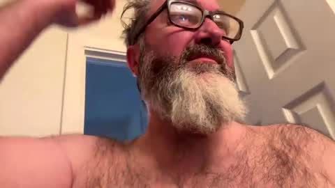 Snapshot of chefsd chatting on 01-05-25, 11:01 Chef online show from 01-05-25, 11:01