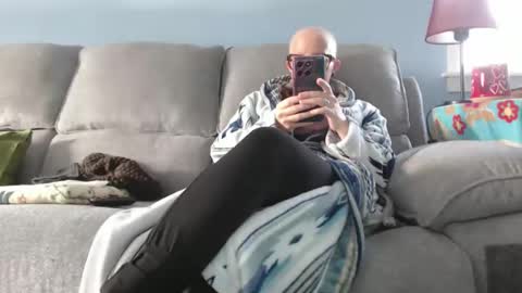 Chelsea online show from 11-28-25, 04:42