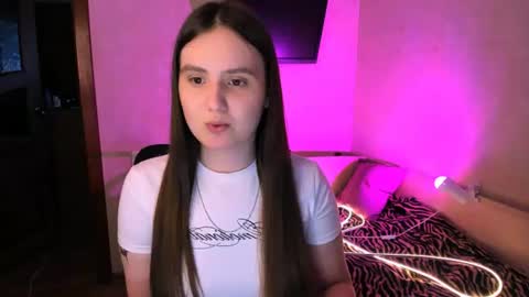 Chelsy  Luxe  online show from 06-17-26, 09:01