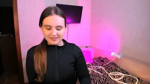 Chelsy  Luxe  online show from 07-07-26, 10:08