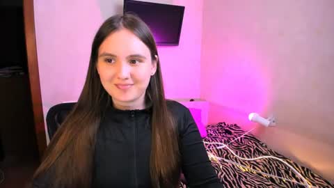 Chelsy  Luxe  online show from 07-16-26, 10:10