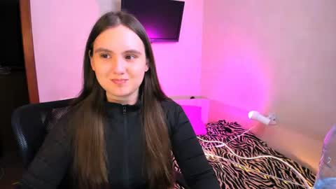 Chelsy  Luxe  online show from 07-20-26, 10:18