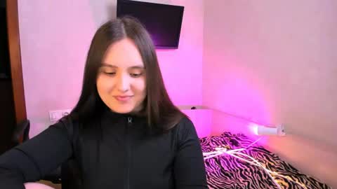 Chelsy  Luxe  online show from 07-29-26, 10:13