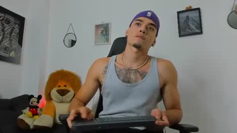 Snapshot of chepe_fit chatting on 08-03-26, 12:09 chepe vause online show from 08-03-26, 12:09