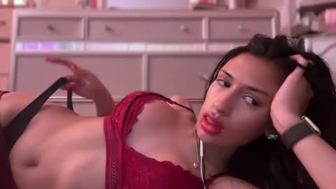 cherliecarmen online show from 02-09-25, 10:00