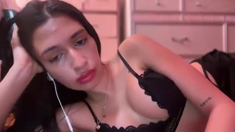 cherliecarmen online show from 03-12-25, 07:59