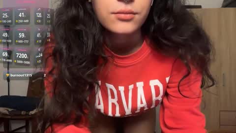 Snapshot of cherriclaybaugh chatting on 11-13-25, 04:39 Eva online show from 11-13-25, 04:39