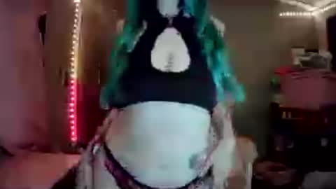 Snapshot of cherritwisted_x chatting on 07-21-26, 07:11 Cherri online show from 07-21-26, 07:11