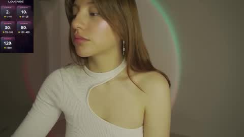 Holly online show from 09-28-25, 01:49