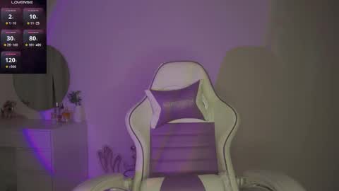 Holly online show from 09-29-25, 10:14