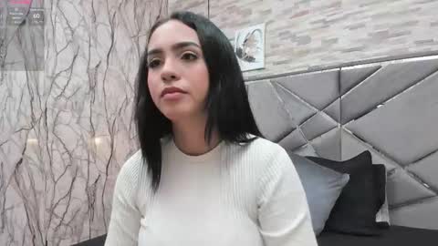 Emma  online show from 11-21-25, 11:42