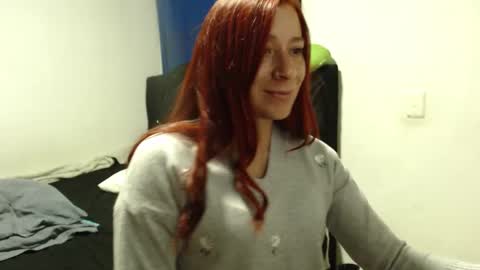 Snapshot of cherry_cam30 chatting on 12-28-24, 01:29 cherry aleja online show from 12-28-24, 01:29