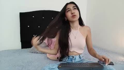 Snapshot of cherry_nami chatting on 02-25-26, 07:12 Nami online show from 02-25-26, 07:12