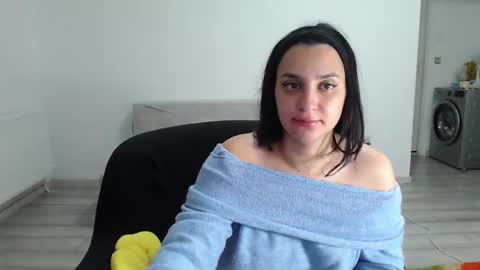 Sherry online show from 10-20-25, 02:12