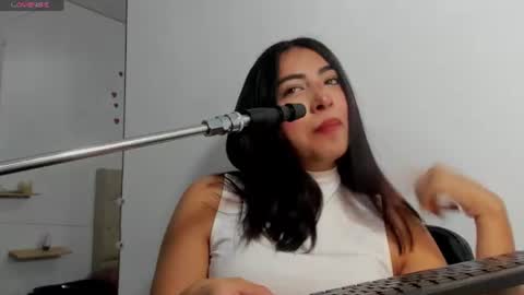 Snapshot of cherry_skinnyy_ chatting on 07-31-26, 02:44 cherry online show from 07-31-26, 02:44