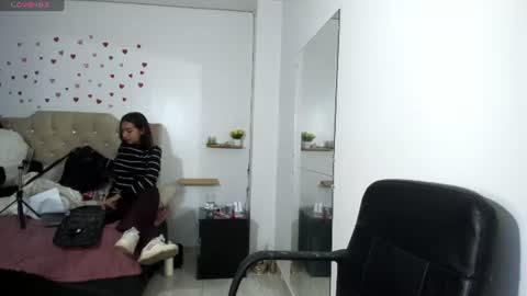 Snapshot of cherry_skinnyy_ chatting on 08-06-26, 02:46 cherry online show from 08-06-26, 02:46