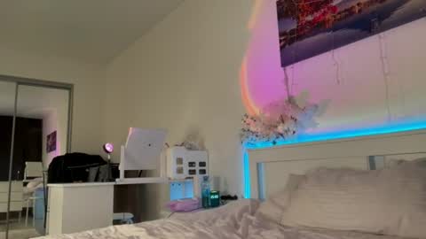 Snapshot of cherry_vale chatting on 07-19-26, 12:25 cherry_vale online show from 07-19-26, 12:25