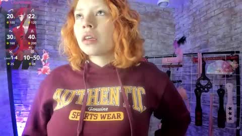 Snapshot of cherry_xoxx chatting on 09-10-25, 11:32     online show from 09-10-25, 11:32