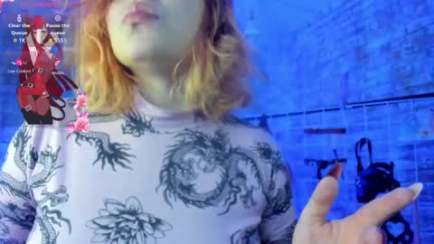 Snapshot of cherry_xoxx chatting on 09-16-25, 11:22     online show from 09-16-25, 11:22