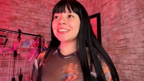 Snapshot of cherry_xoxx chatting on 10-27-25, 12:09     online show from 10-27-25, 12:09