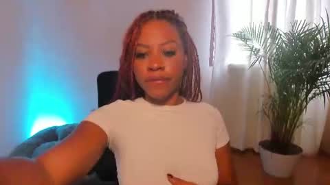 Snapshot of cherrybr_ chatting on 06-28-26, 06:47 Cherry Lady online show from 06-28-26, 06:47