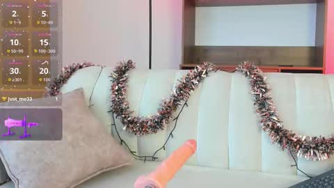 Mia online show from 12-02-25, 08:04