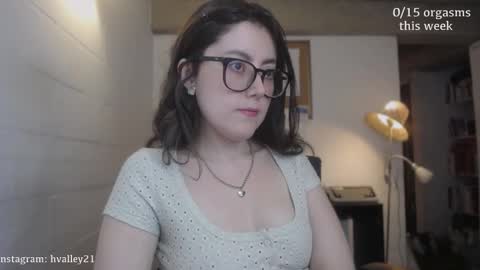 Sarah Prez online show from 11-24-25, 01:27